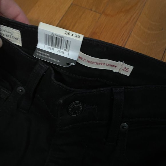 brand new WITH TAGS Levis mile high super skinny Jeans 26 high rise pants - Picture 2 of 3